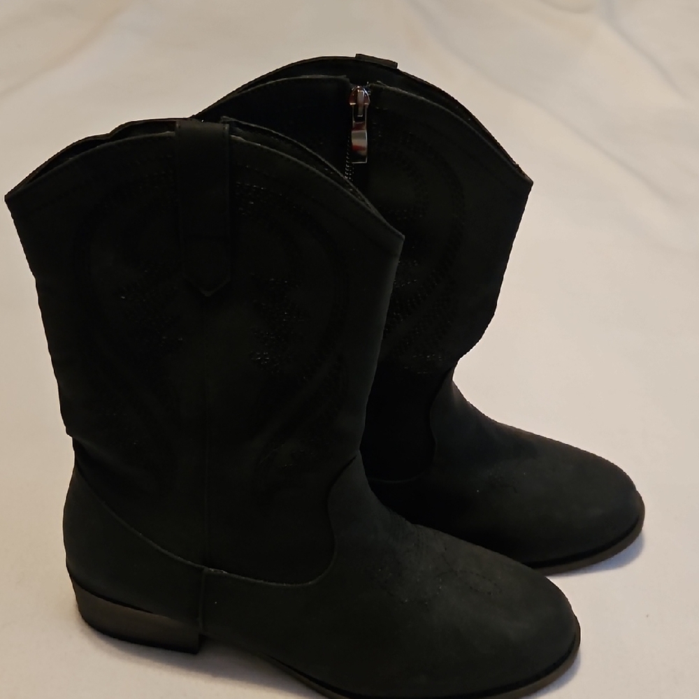 Black Western Boots